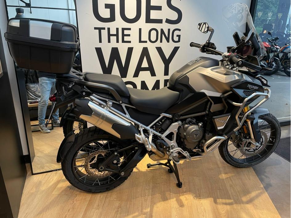 TRIUMPH TIGER 1200 RALLY EXPLORER - 2900 KMS - FEVRIER 2025