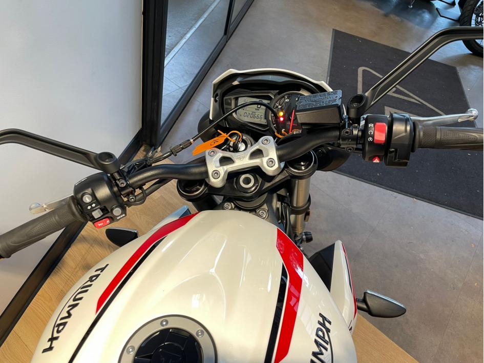 TRIUMPH STREET TRIPLE 660 S A2 - BRIDEE A2 - 20 700 KMS - FEVRIER 2021