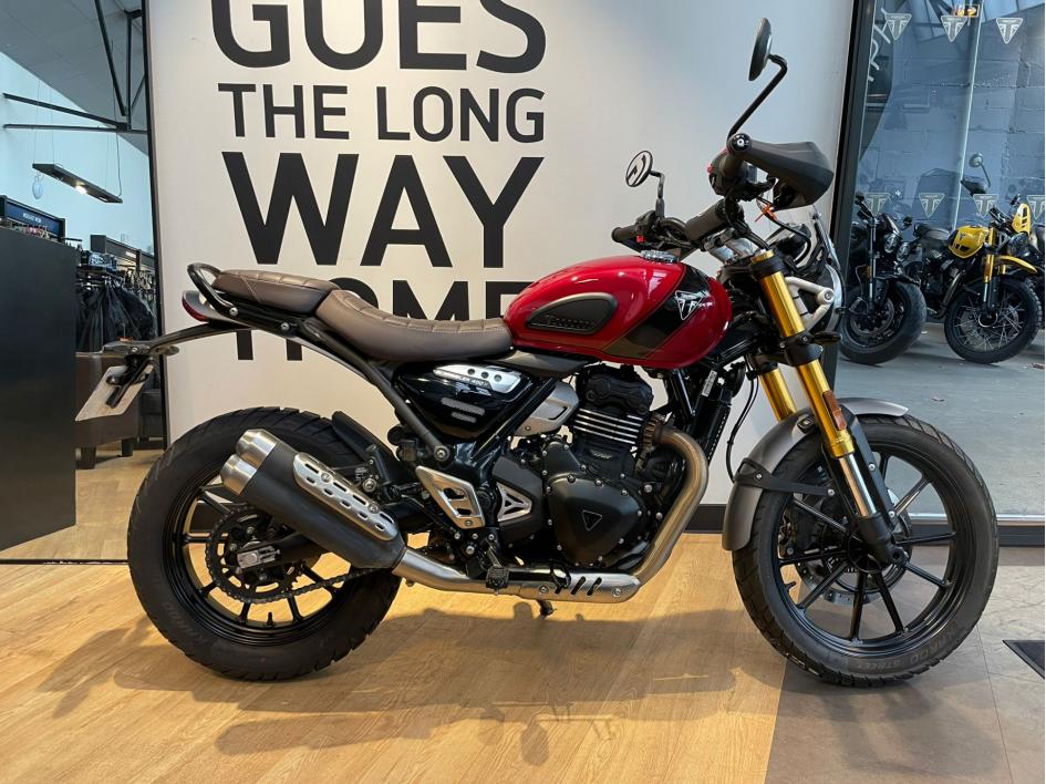 TRIUMPH Scrambler 400 X - 8200 KMS - MARS 2024 - 1ERE MAIN