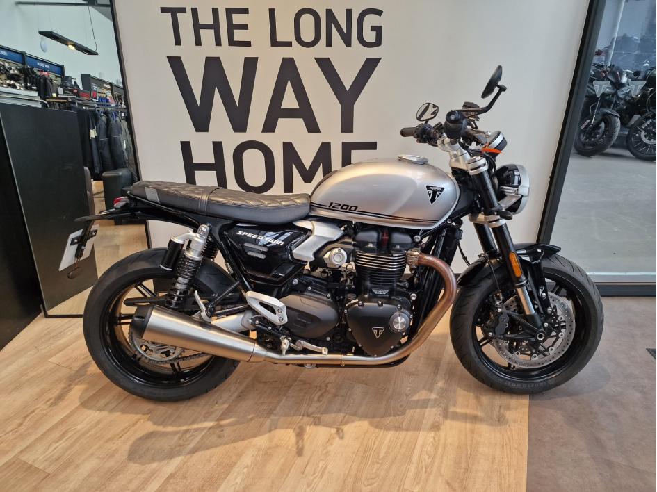 TRIUMPH SPEED TWIN 1200 DEPOT VENTE MARS 2025