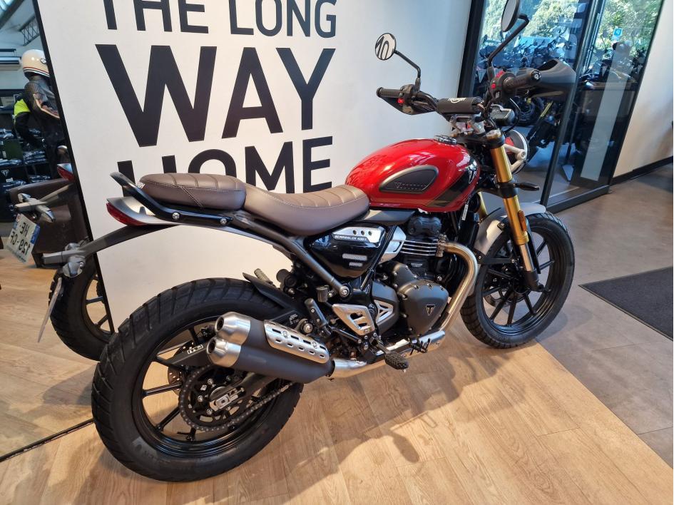 TRIUMPH SCRAMBLER  400 X 200KM 06/2025