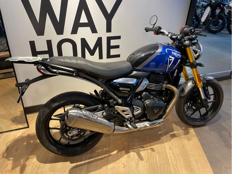 TRIUMPH SPEED 400 - 1200 KMS - FEVRIER 2024 - 1ERE MAIN