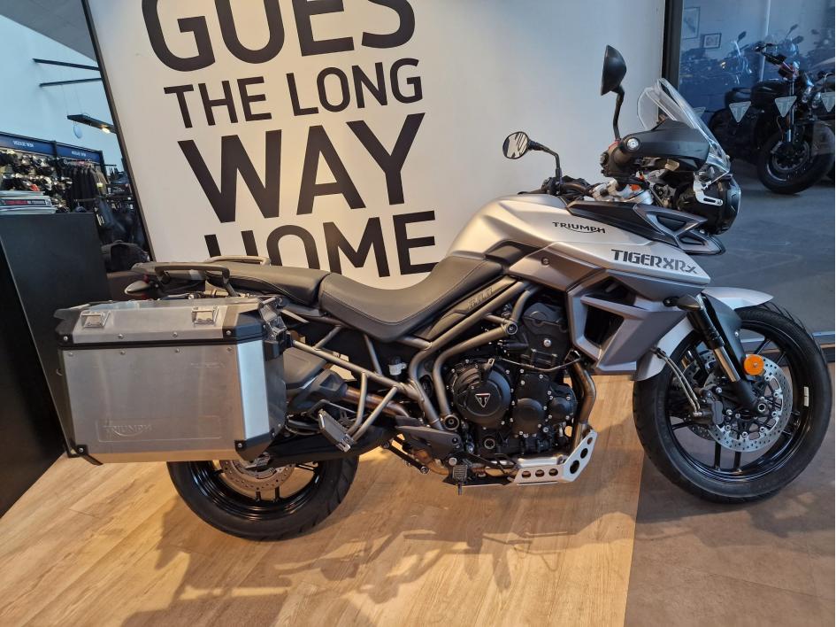 TRIUMPH TIGER 800 XRX LOW 02/2017 1ERE MAIN 5300KMS BRIDABLE A2