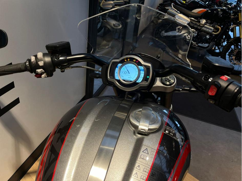 TRIUMPH ROCKET 3 GT  MARS 2021 1ERE MAIN 9500 KMS