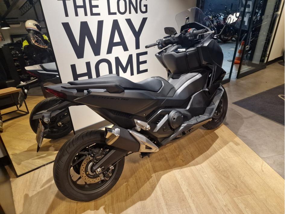 HONDA NSS FORZA 750 1ERE MAIN 1900KMS 02/2025