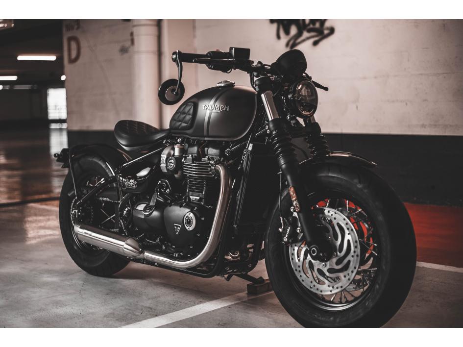 BOBBER BLACK