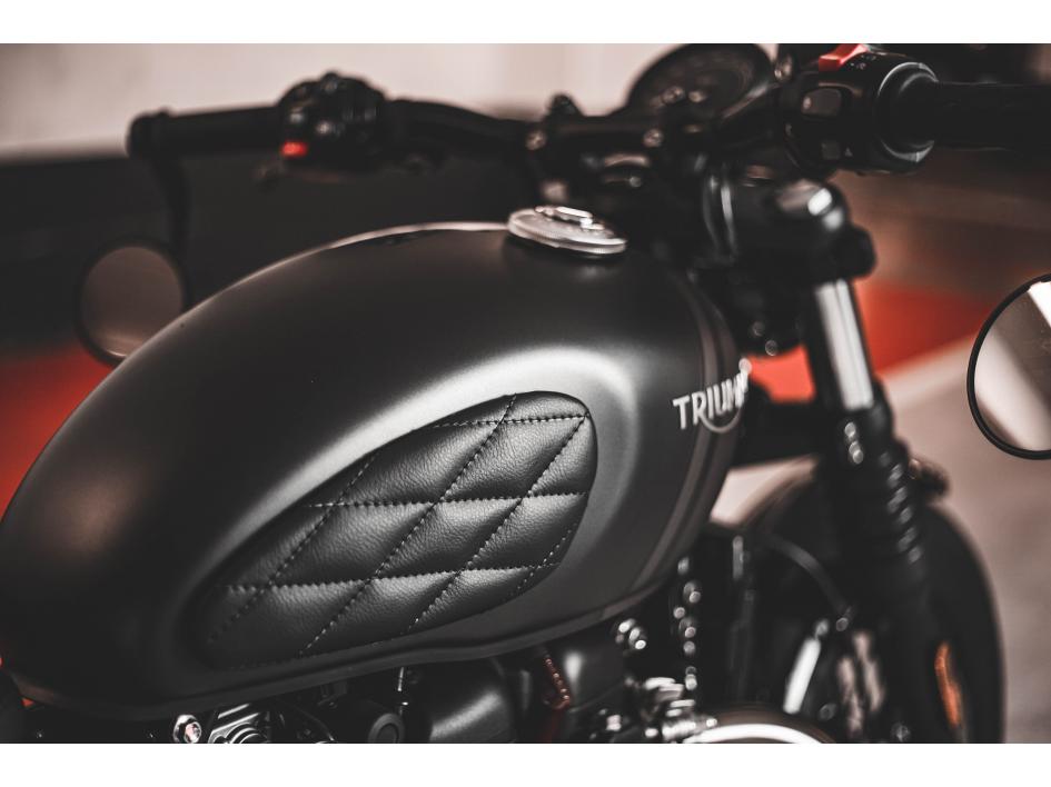 BOBBER BLACK