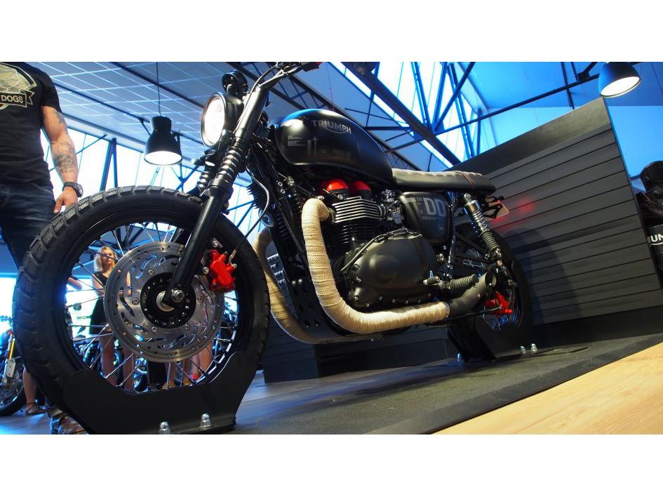 SCRAMBLER METAL GEAR SOLID 