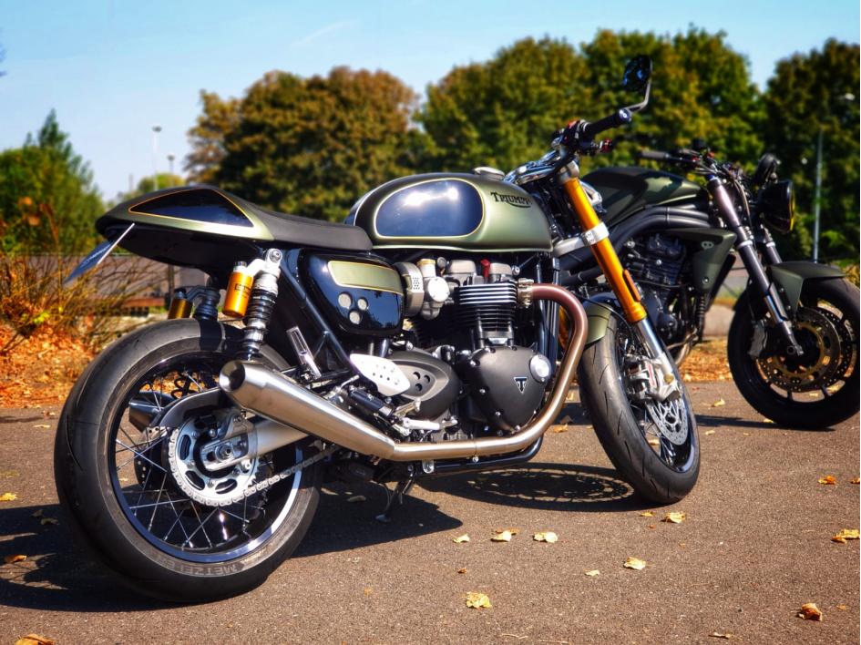 Thruxton RS Matt Khaki Green