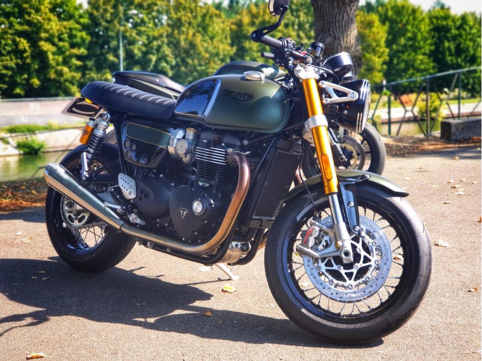 Thruxton RS Matt Khaki Green