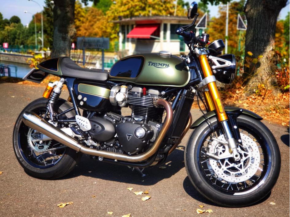 Thruxton RS Matt Khaki Green